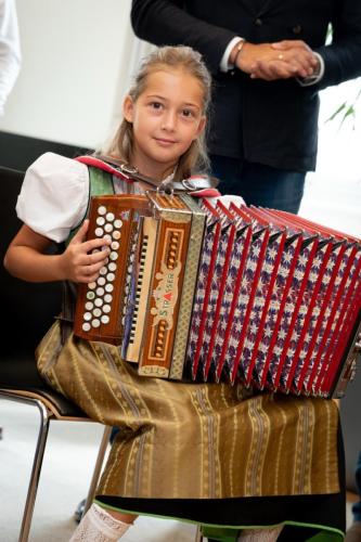 Landeshauptmann Mario Kunasek beim Empfang für die Harmonika-Talente in der Grazer Burg © Land Steiermark/ Streibl